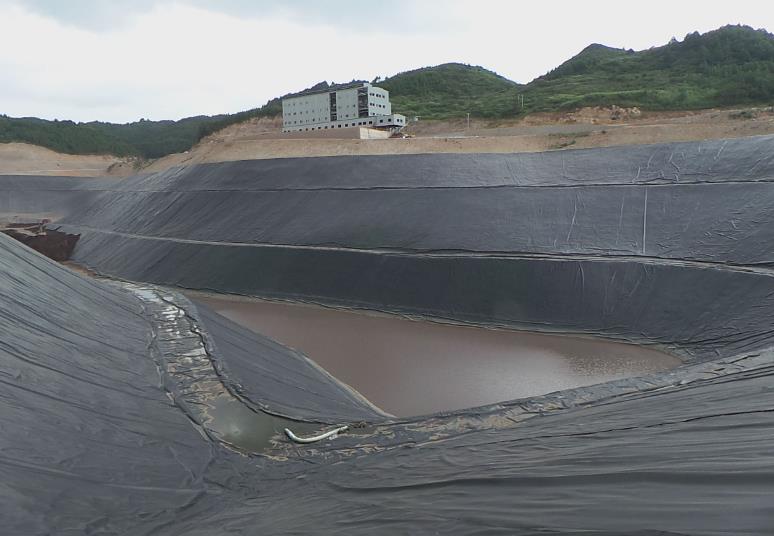 魚(yú)塘防滲膜多少錢一平方